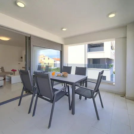 Luxury apartment Aronia Vantacici Extérieur photo