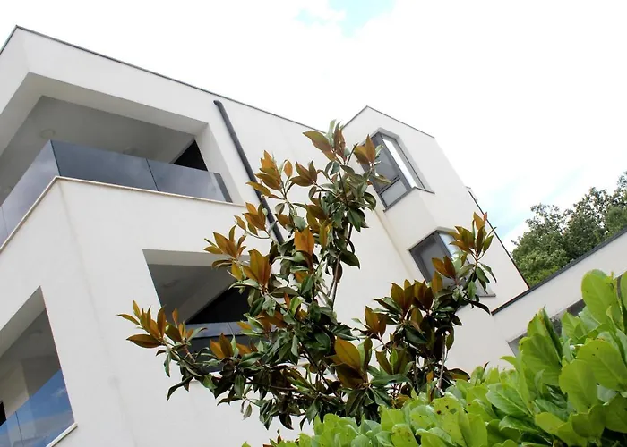 Luxury Apartments Aronia