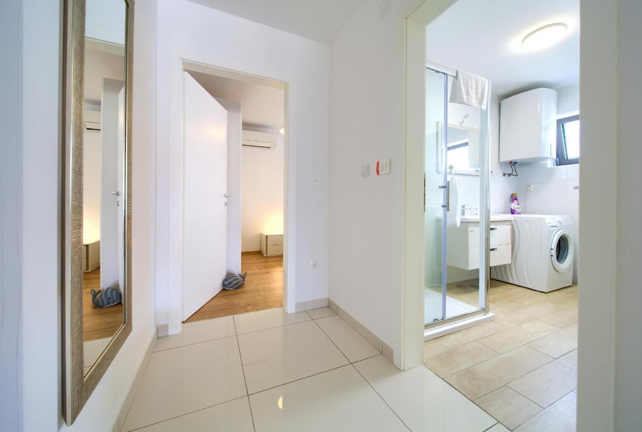 Luxury Aronia Apartment *
