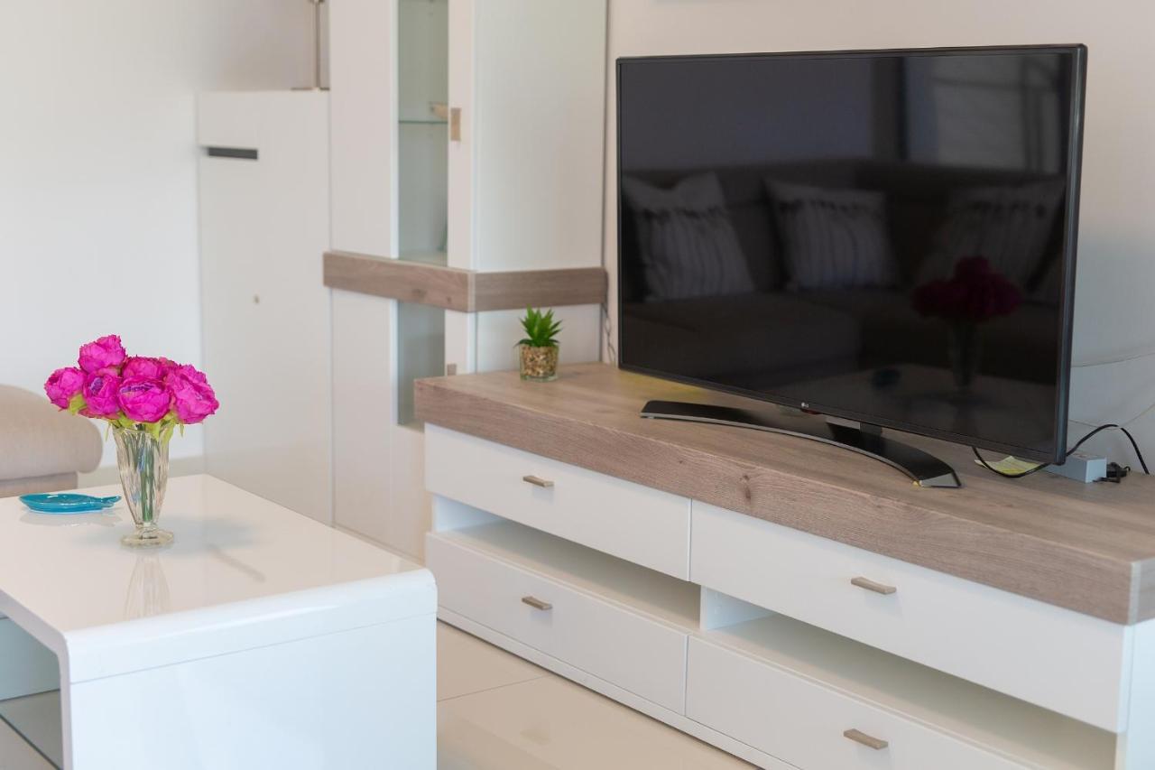 Luxury Aronia * Vantacici