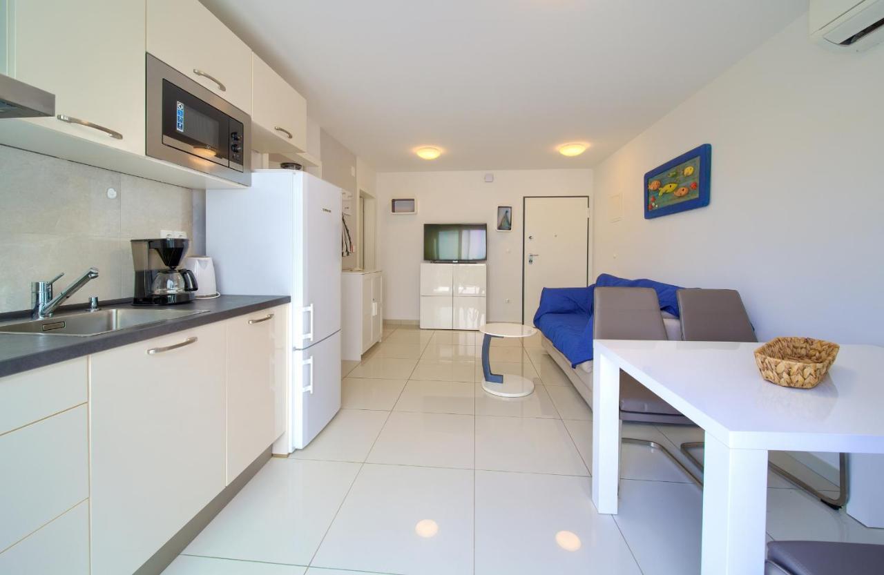 Luxury Aronia Apartment
